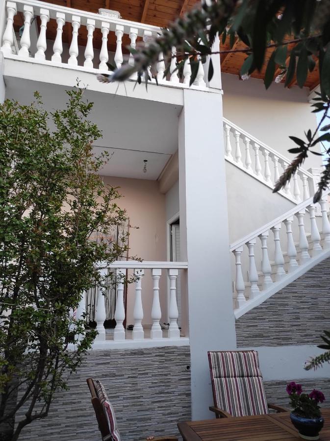 Alanthia Apartment Vlore Luaran gambar